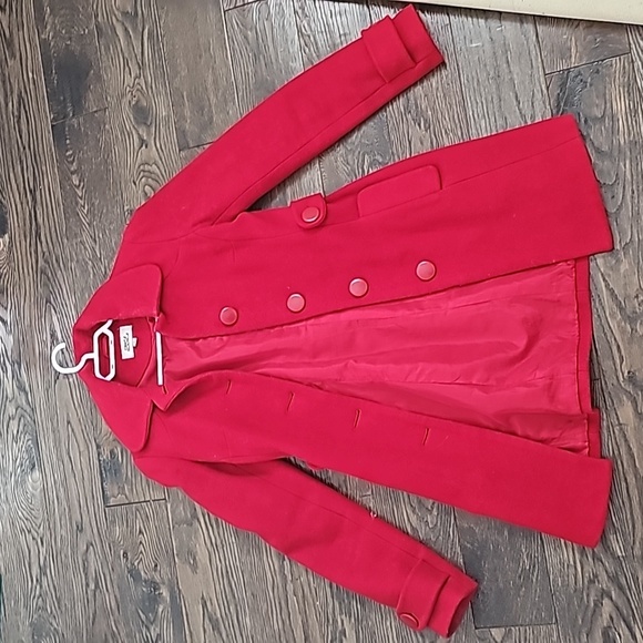 Costa Blanca red coat - Picture 1 of 10